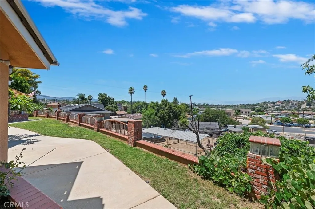 7245 Marilyn Drive, Corona, California 92881 home-pic-5