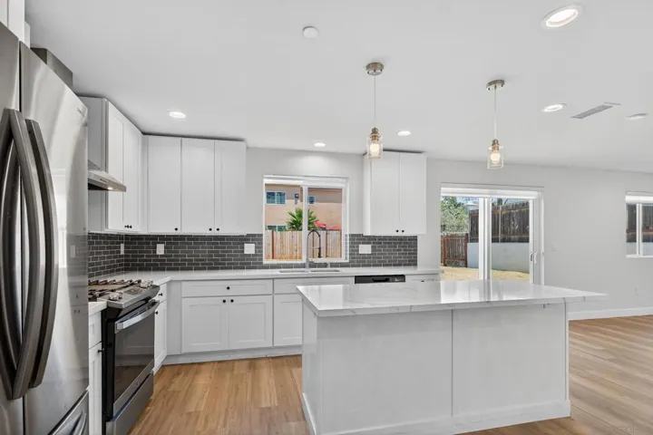2811 C Avenue, National City, California 91950
