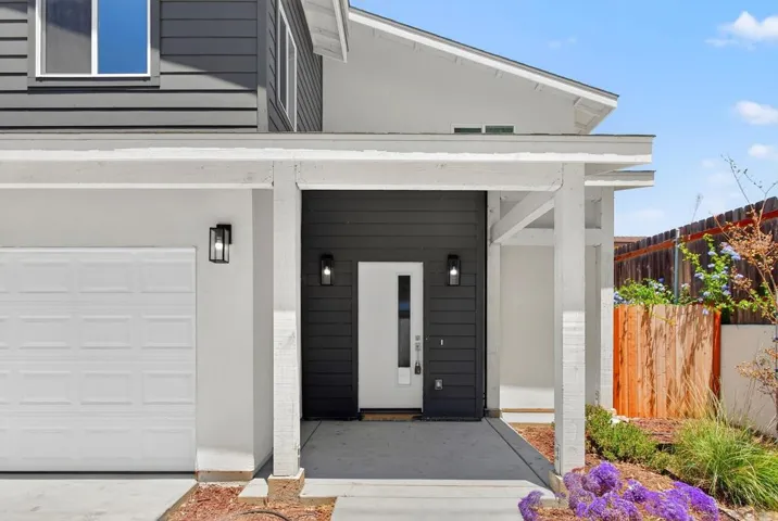2811 C Avenue, National City, California 91950
