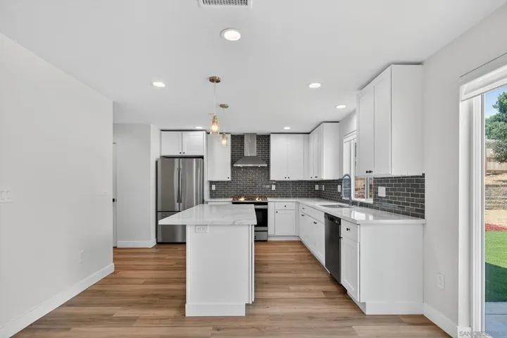2811 C Avenue, National City, California 91950