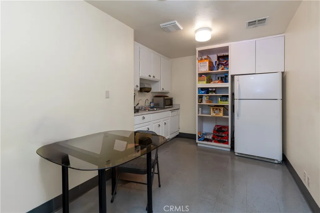 9240 Limonite Avenue, Jurupa Valley, California 92509 home-pic-10