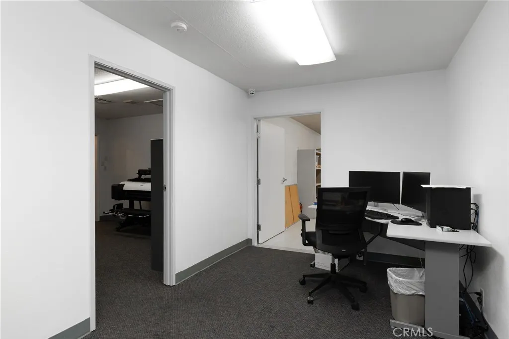 9240 Limonite Avenue, Jurupa Valley, California 92509 home-pic-12