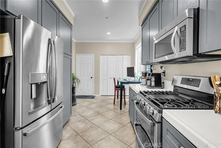 30462 Pelican B, Murrieta, California 92563