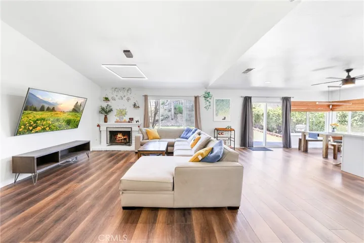4586 Avenida De Las Flores, Yorba Linda, California 92886