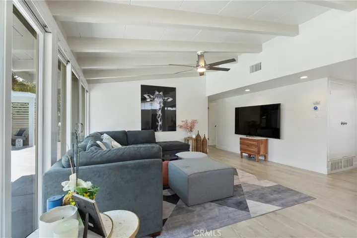 Living Room 4