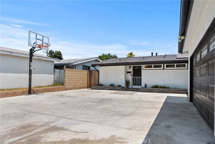 10824 Groveside Avenue, Whittier, California 90603