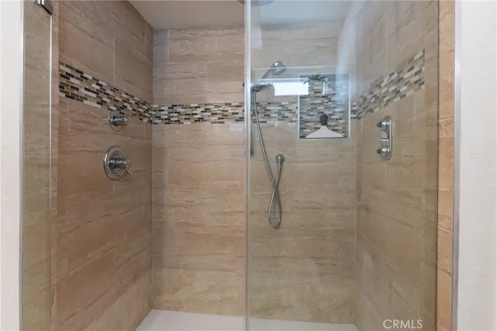 10824 Groveside Avenue, Whittier, California 90603