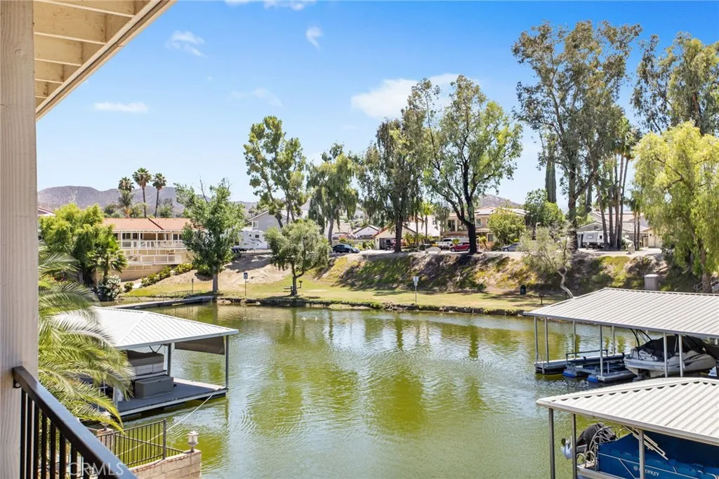 30201 Spray Drive, Canyon Lake, California 92587 home-pic-36
