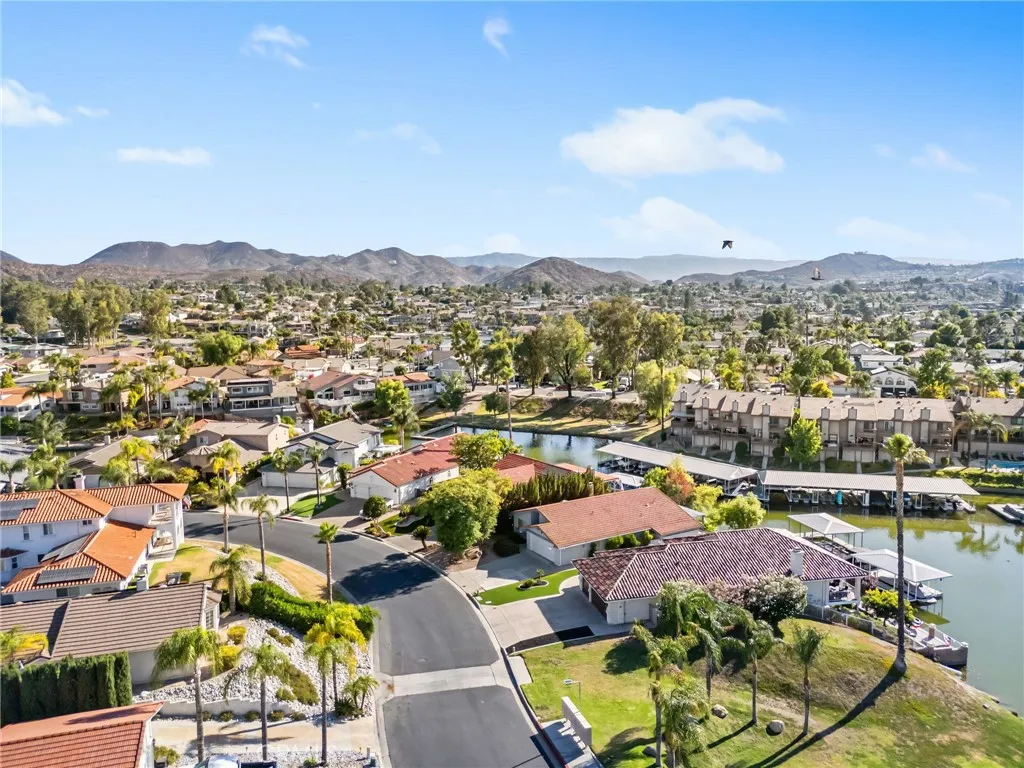 30201 Spray Drive, Canyon Lake, California 92587 home-pic-60