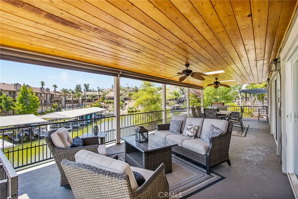 30201 Spray Drive, Canyon Lake, California 92587 home-pic-31