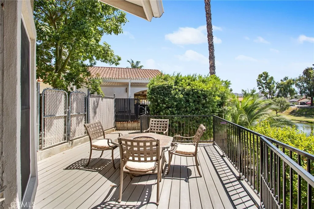 30201 Spray Drive, Canyon Lake, California 92587 home-pic-38