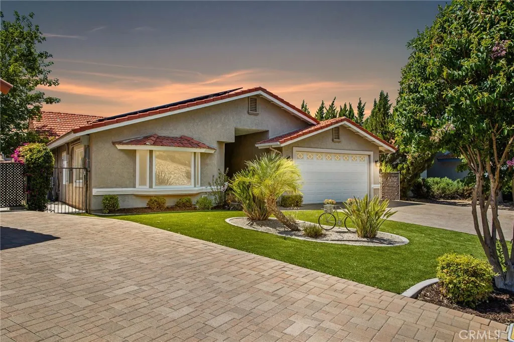 30201 Spray Drive, Canyon Lake, California 92587 home-pic-0