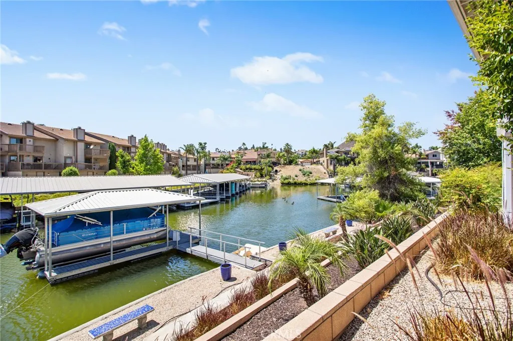 30201 Spray Drive, Canyon Lake, California 92587 home-pic-41