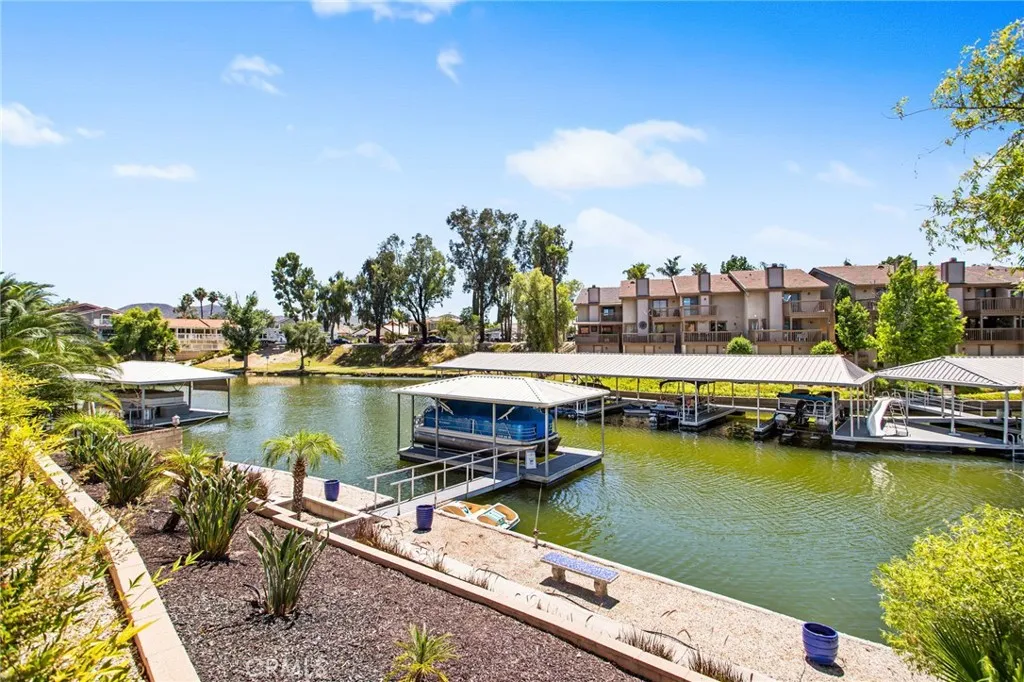 30201 Spray Drive, Canyon Lake, California 92587 home-pic-44