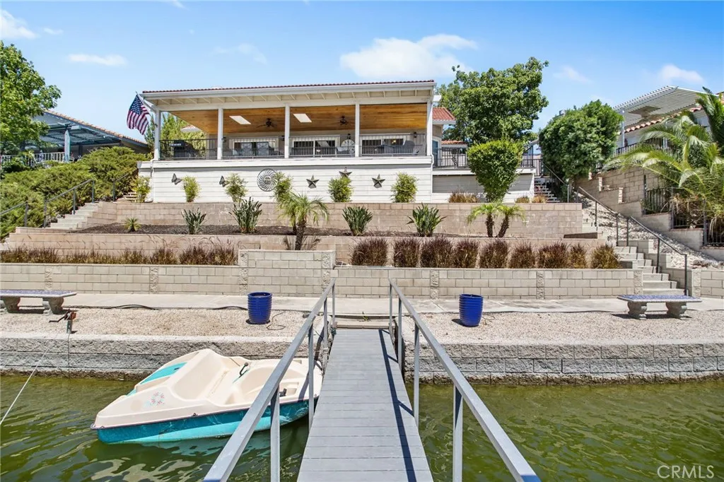 30201 Spray Drive, Canyon Lake, California 92587 home-pic-48