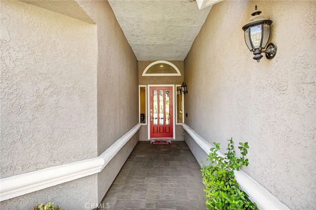 30201 Spray Drive, Canyon Lake, California 92587 home-pic-6