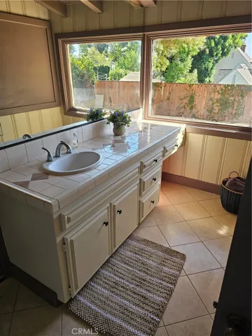 Guest House Bathroom