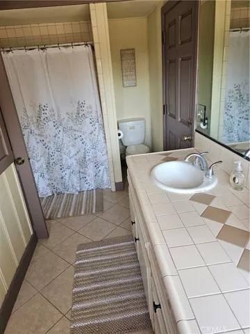Guest House Bathroom