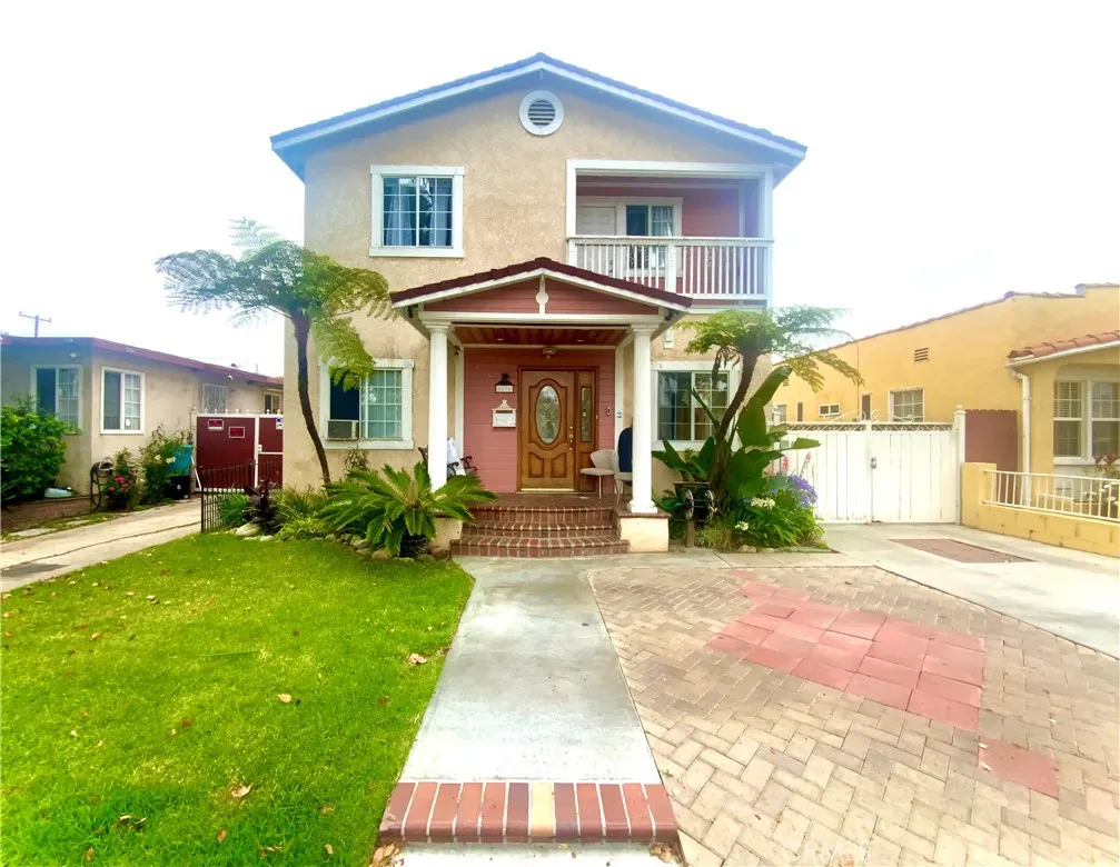 5636 California Avenue, Long Beach, California 90805, ,Residential Income,For Sale,California,DW25157991