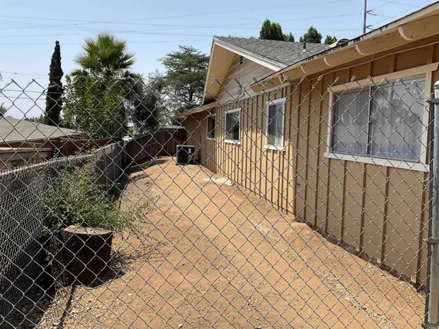1110 E Alvarado Street, Fallbrook, California 92028