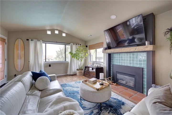 375 N 6th Street, Grover Beach, California 93433