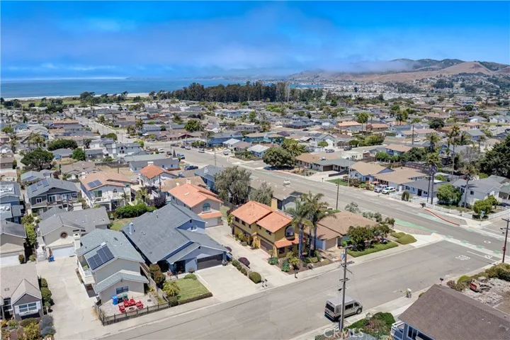 375 N 6th Street, Grover Beach, California 93433