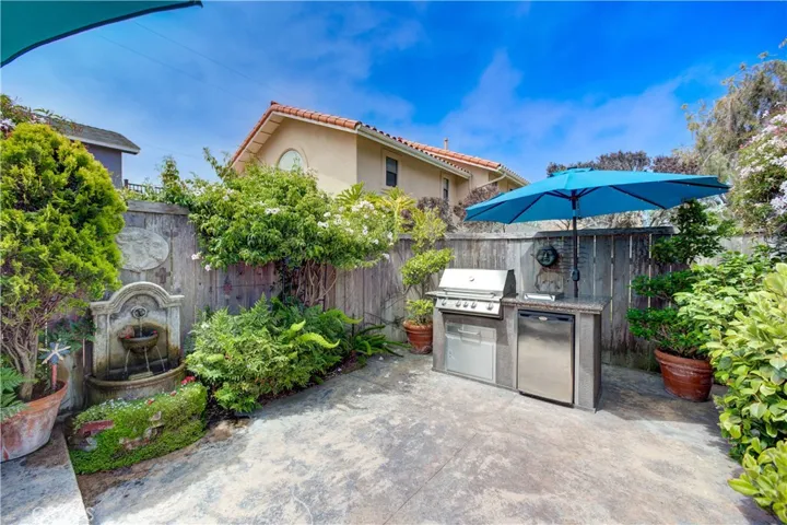 375 N 6th Street, Grover Beach, California 93433