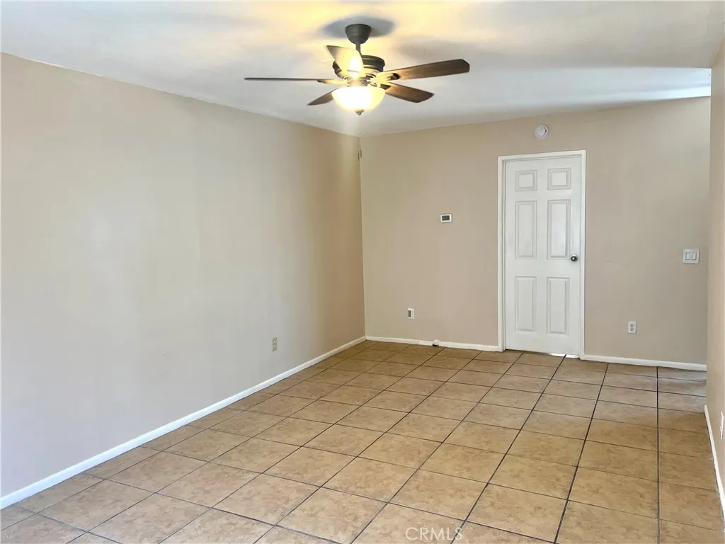 3700 Mountain Avenue 1, San Bernardino, California 92404 home-pic-4