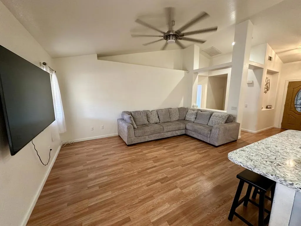 157 Shaded Palm, Blythe, California 92225 home-pic-9