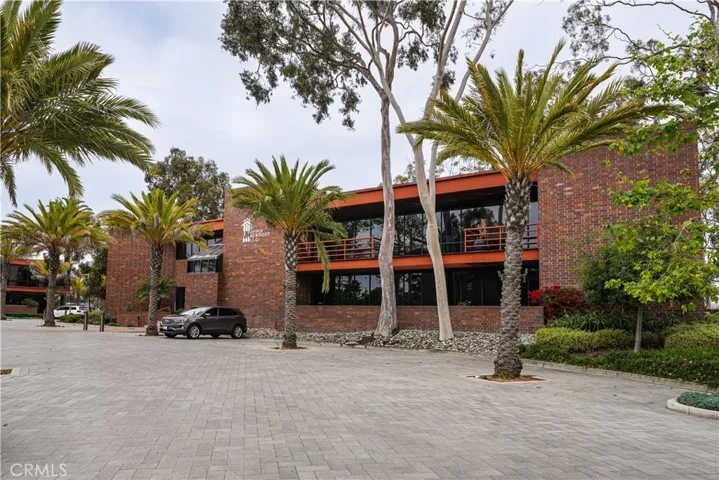 6 Upper Newport, Newport Beach, California 92660