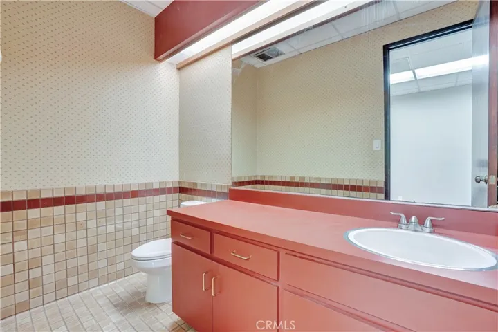 6 Upper Newport, Newport Beach, California 92660