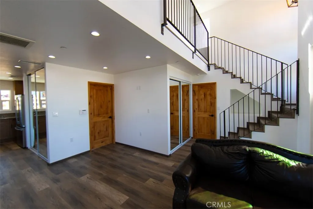 16590 Forrest Avenue, Victorville, California 92395 home-pic-16