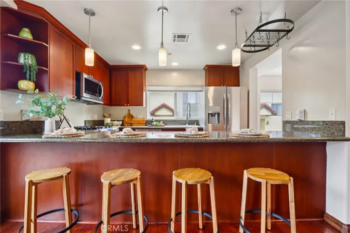 Kitchen Bar