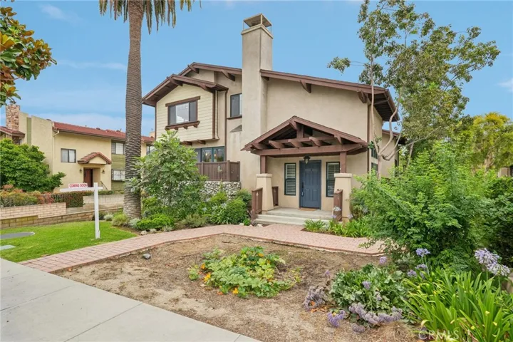 50 Esperanza Avenue A, Sierra Madre, California 91024