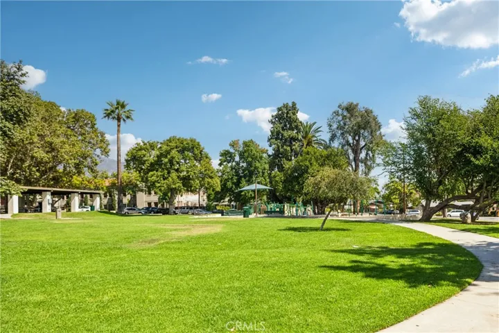 50 Esperanza Avenue A, Sierra Madre, California 91024
