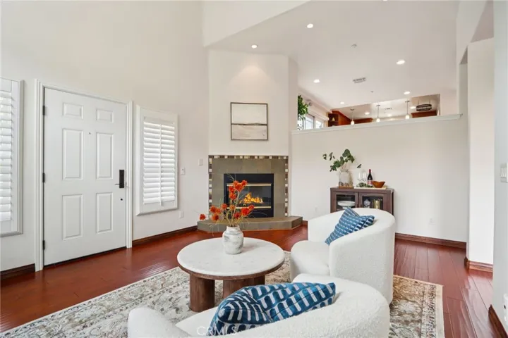 Formal Entry/Library/Living Room