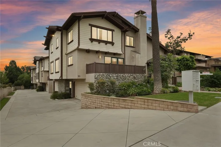 50 Esperanza Avenue A, Sierra Madre, California 91024