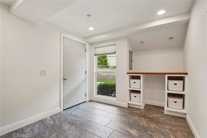 Utility Room/Garage Access