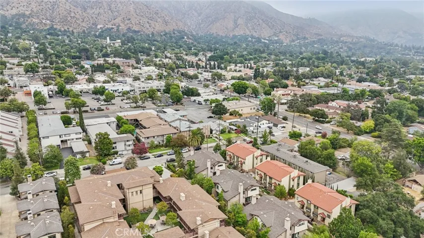 50 Esperanza Avenue A, Sierra Madre, California 91024