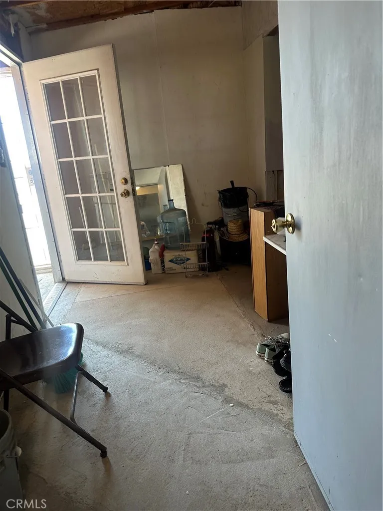 3938 Kreuer Road, Phelan, California 92371 home-pic-20