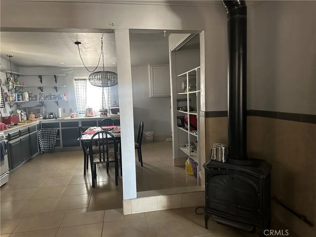 3938 Kreuer Road, Phelan, California 92371 home-pic-12
