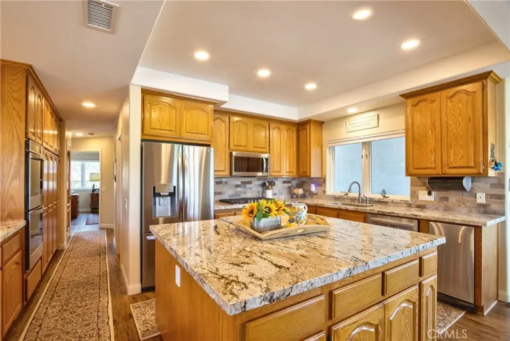 38155 Avenida La Cresta, Murrieta, California 92562