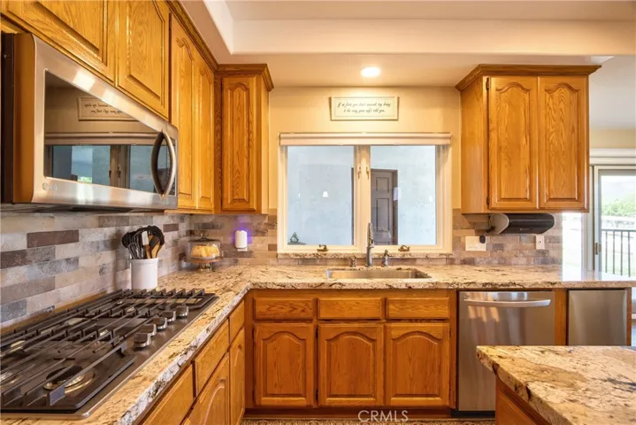 38155 Avenida La Cresta, Murrieta, California 92562
