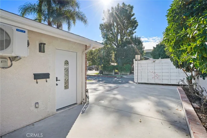 21703 Costanso, Woodland Hills, California 91364