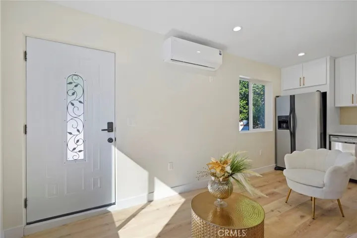 21703 Costanso, Woodland Hills, California 91364