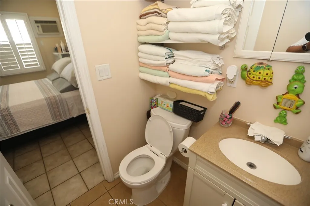 2432 N Eastern Avenue, Los Angeles, California 90032 home-pic-27