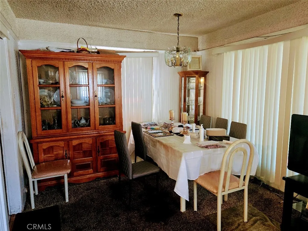 3120 W 63rd Street, Los Angeles, California 90043 home-pic-2