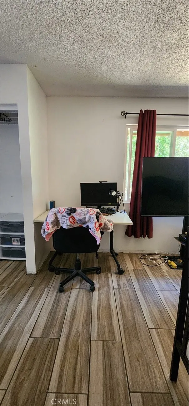 38655 159th St, Palmdale, California 93591 home-pic-17