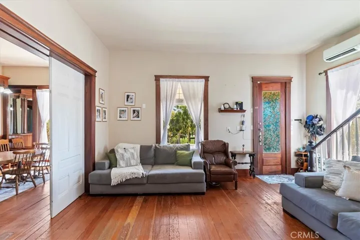 3820 Ridge Road, Riverside, California 92501