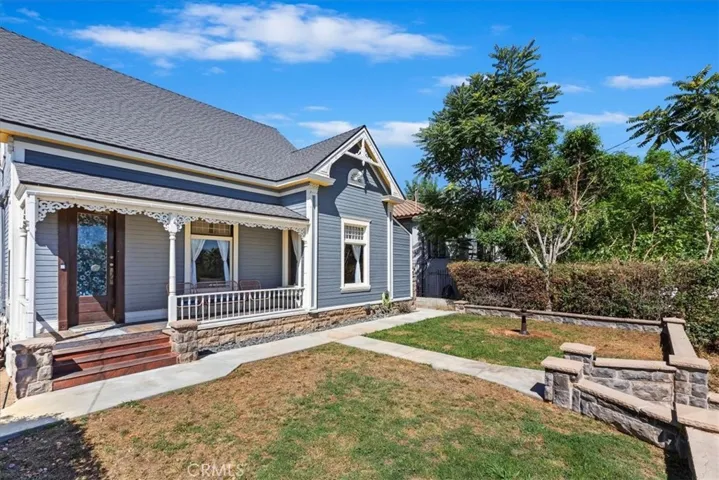 3820 Ridge Road, Riverside, California 92501